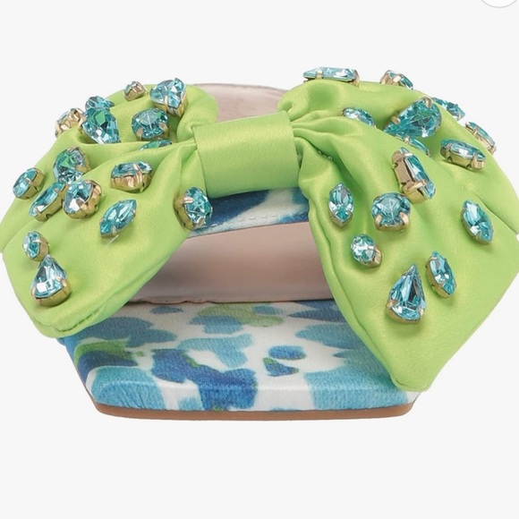 SANDAL - Picture 8 of 9